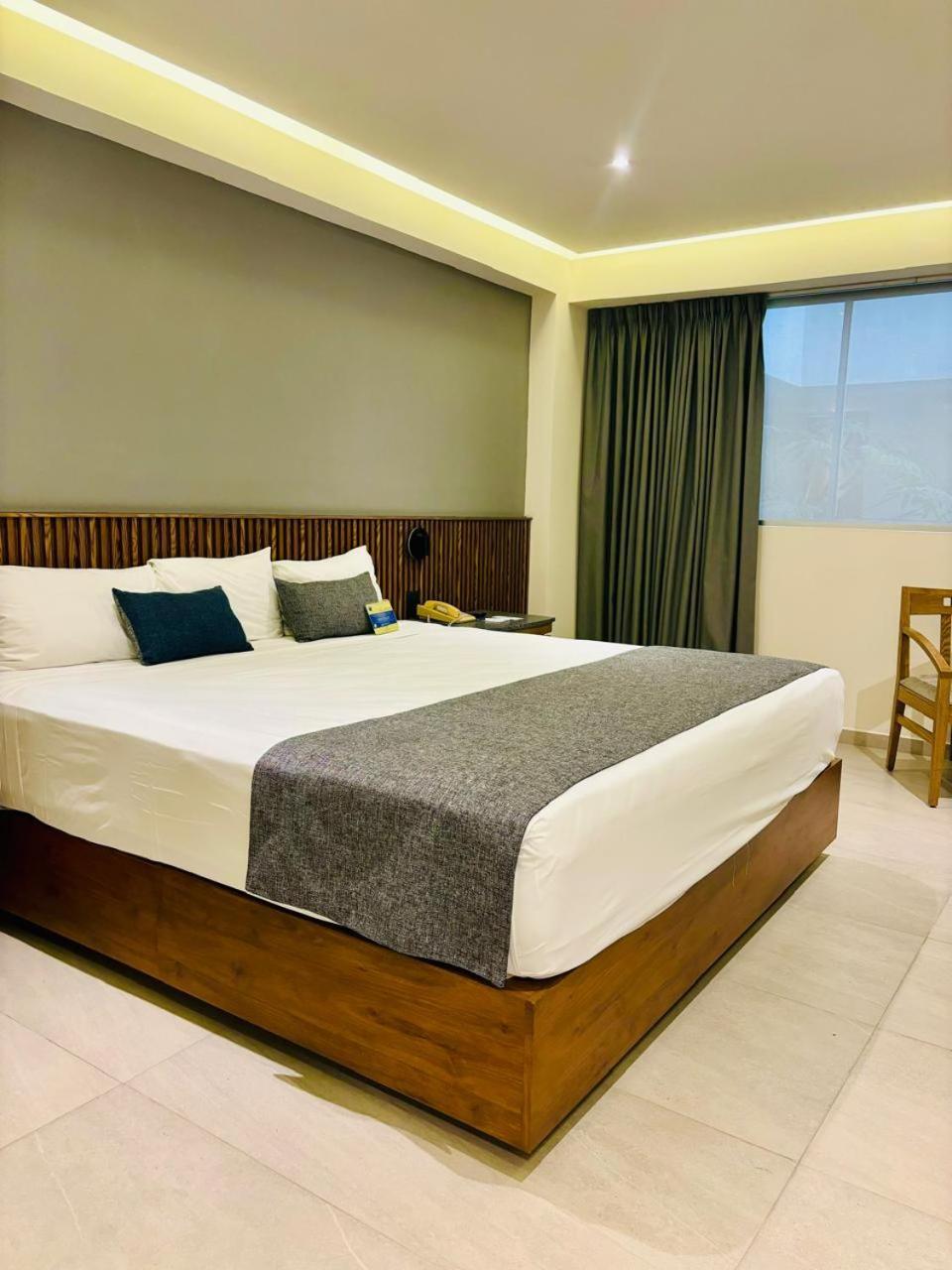 Hotel Guadalajara Plaza Ejecutivo Zapopan Esterno foto